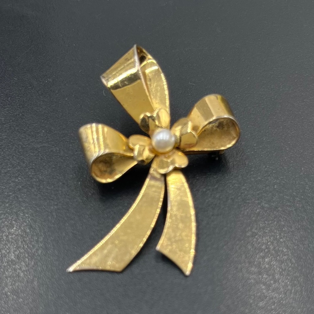 Coro Vintage Sterling Silver Gold Vermeil Ribbon Bow Brooch Pin